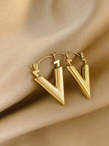 Shein - 1pair Stainless Steel Women's Alphabet V Shaped Pendant Earrings Suitable For Daily Wear, Work And Date