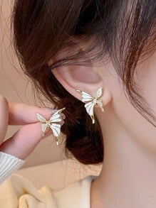 Shein - 1 Pair Petite Diamond Inlaid Butterfly Minimalist Simple Stud Earrings