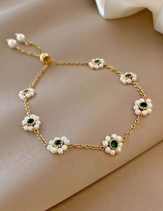 Shein 1pc Fashion Trend Stainless Steel Elegant Delicate Flower Pearl Bracelet