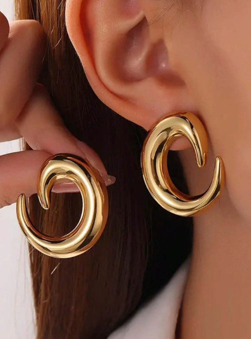 Shein - 1pair Elegant &Amp; Cute Stainless Steel Hoop Earrings - Chic Daily Wear Accessory For Women