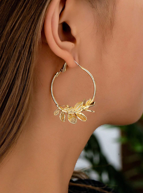 Shein - Metal Leaf Design Circular Hoop Earrings