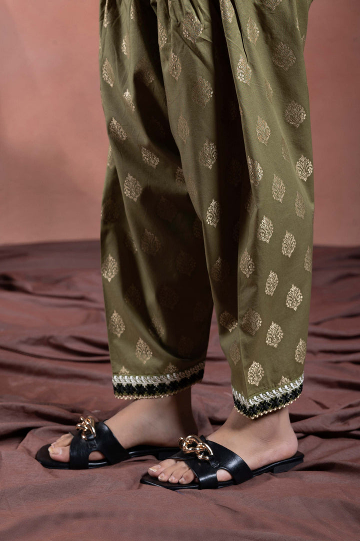 Sapphire-Embroidered Jacquard Shalwar