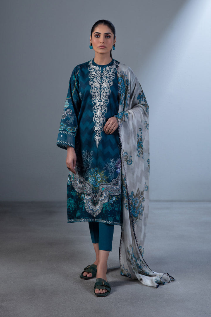 Sapphire-Embroidered Jacquard Suit