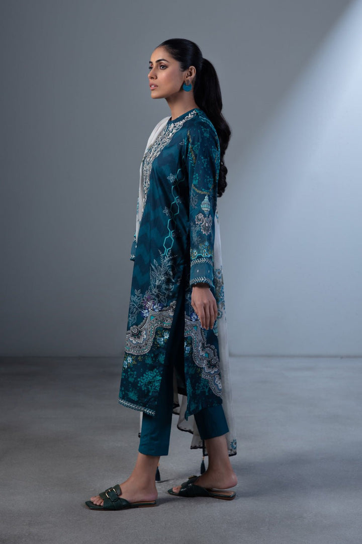 Sapphire-Embroidered Jacquard Suit