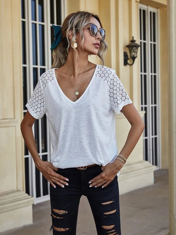 Shein- Contrast V neck T-shirt