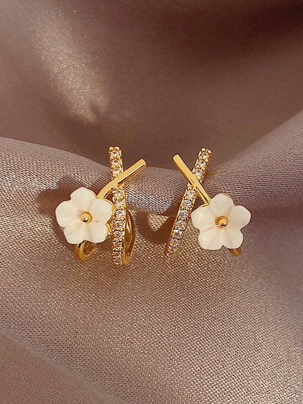 Shein - Rhinestone & Flower Decor Stud Earrings