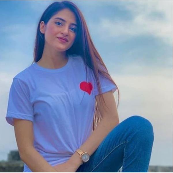 Emerce- Pocket Red Heart Printed Half Sleeves T Shirt White