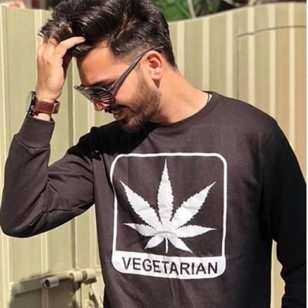 Emerce- VEGETERIAN Printed Full Sleeves T Shirt Black