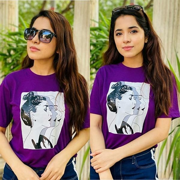 Emerce- Girl Power with lashes Printed Half Sleeves T Shirt Black