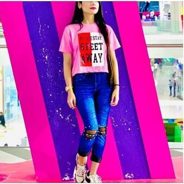 Emerce- 6FEET AWAY Printed Half Sleeves T-Shirt - Pink